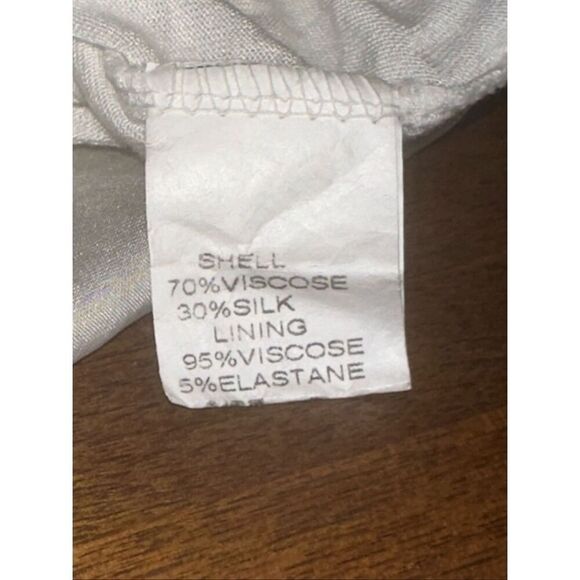 Angela Moda Silk Blend Embroidered Floral Blouse - Picture 4 of 6